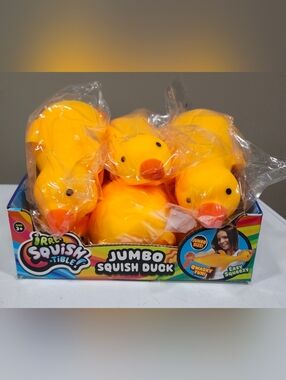 Irre-squish-tible Duck Squishy